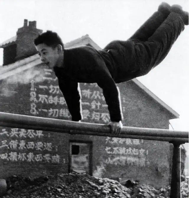 1年后鉴定人披露事故发生的详情惹人泪目K8凯发国际1962年雷锋因公牺牲4(图19)