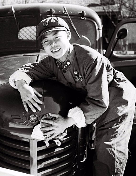 1年后鉴定人披露事故发生的详情惹人泪目K8凯发国际1962年雷锋因公牺牲4(图13)