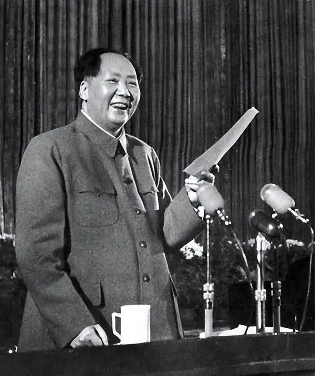 1年后鉴定人披露事故发生的详情惹人泪目K8凯发国际1962年雷锋因公牺牲4(图15)
